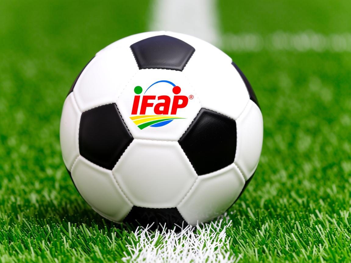 爱游戏app注册-北京国安队主场遭遇强敌，小胜上海申花排名领先  第2张